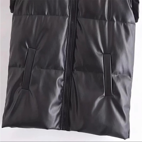 NEW ARRIVAL!!💫CASA B| Cap Sleeve Vegan Leather Long Oversized Puffer Vest - Picture 4 of 14